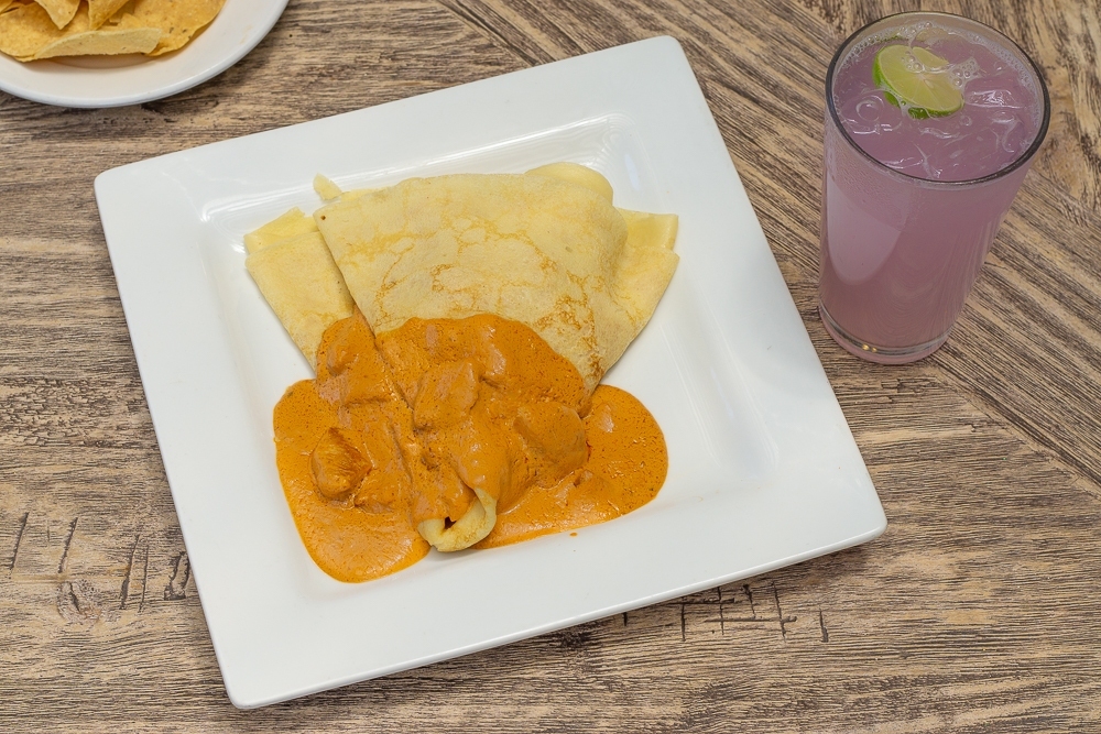 Crepa de Pollo en Salsa al Gusto 