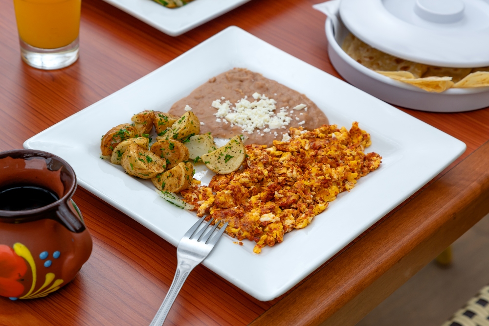 Huevos con Chorizo